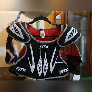 STX Stinger Lacrosse Shoulder Pad Black Youth L